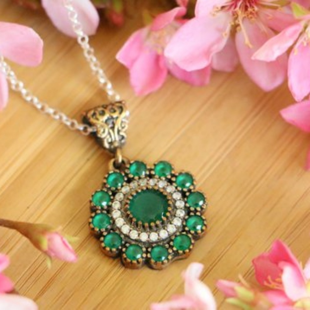 Sterling Silver Jade Stones &Cubic Zirconia Stones - Picture 8 of 8